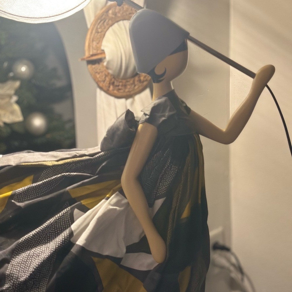 Lamp - Picture 3 of 3